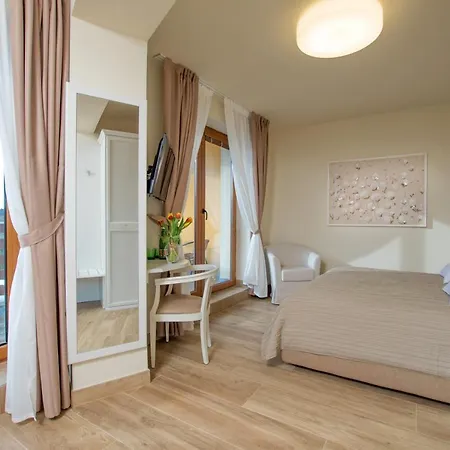 Hotel Slunečná Louka