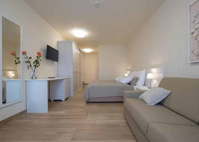 Hotel Slunečná Louka