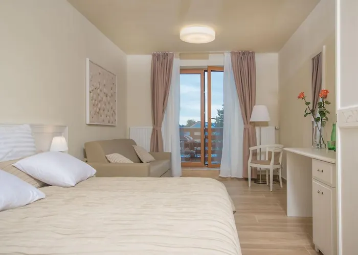 Slunecna Louka Otel 4*
