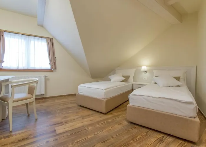 Slunečná Louka Hotel 4*
