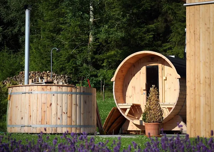 Slunecna Louka Hotell 4*